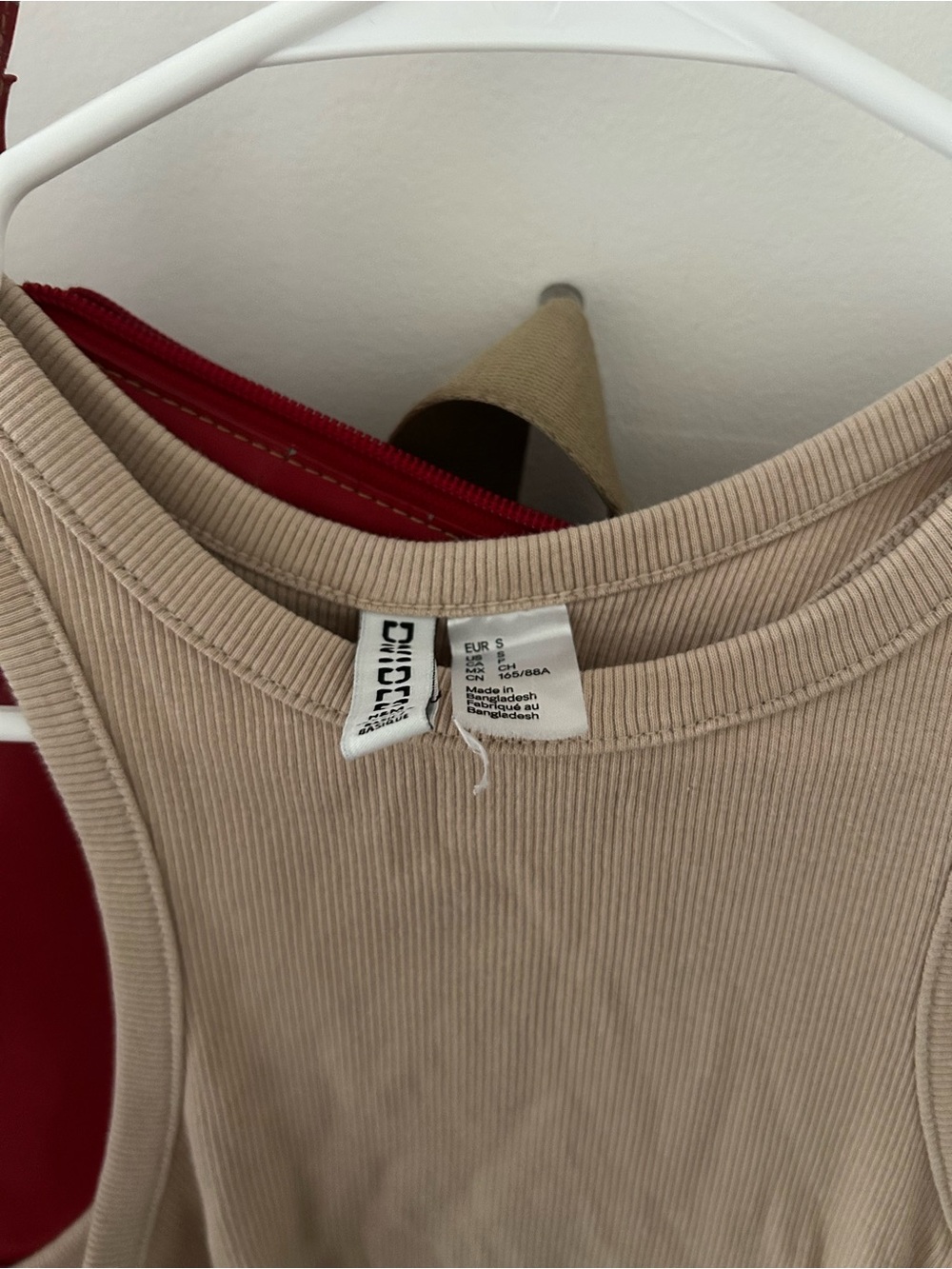 H&M Beige Ribbed Racerback Tank Top - Picture 2 of 2